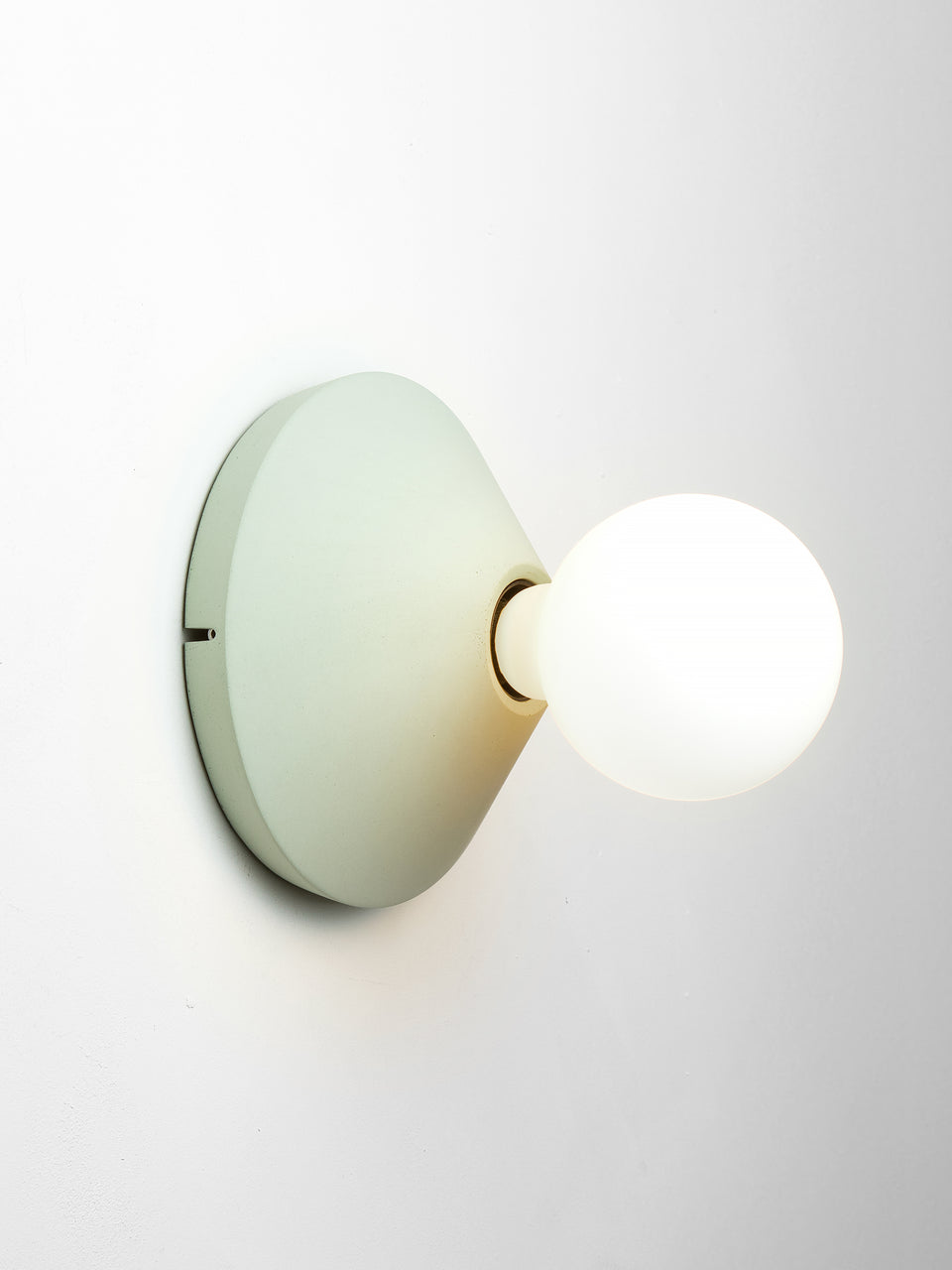 Ada wall and ceiling lamp