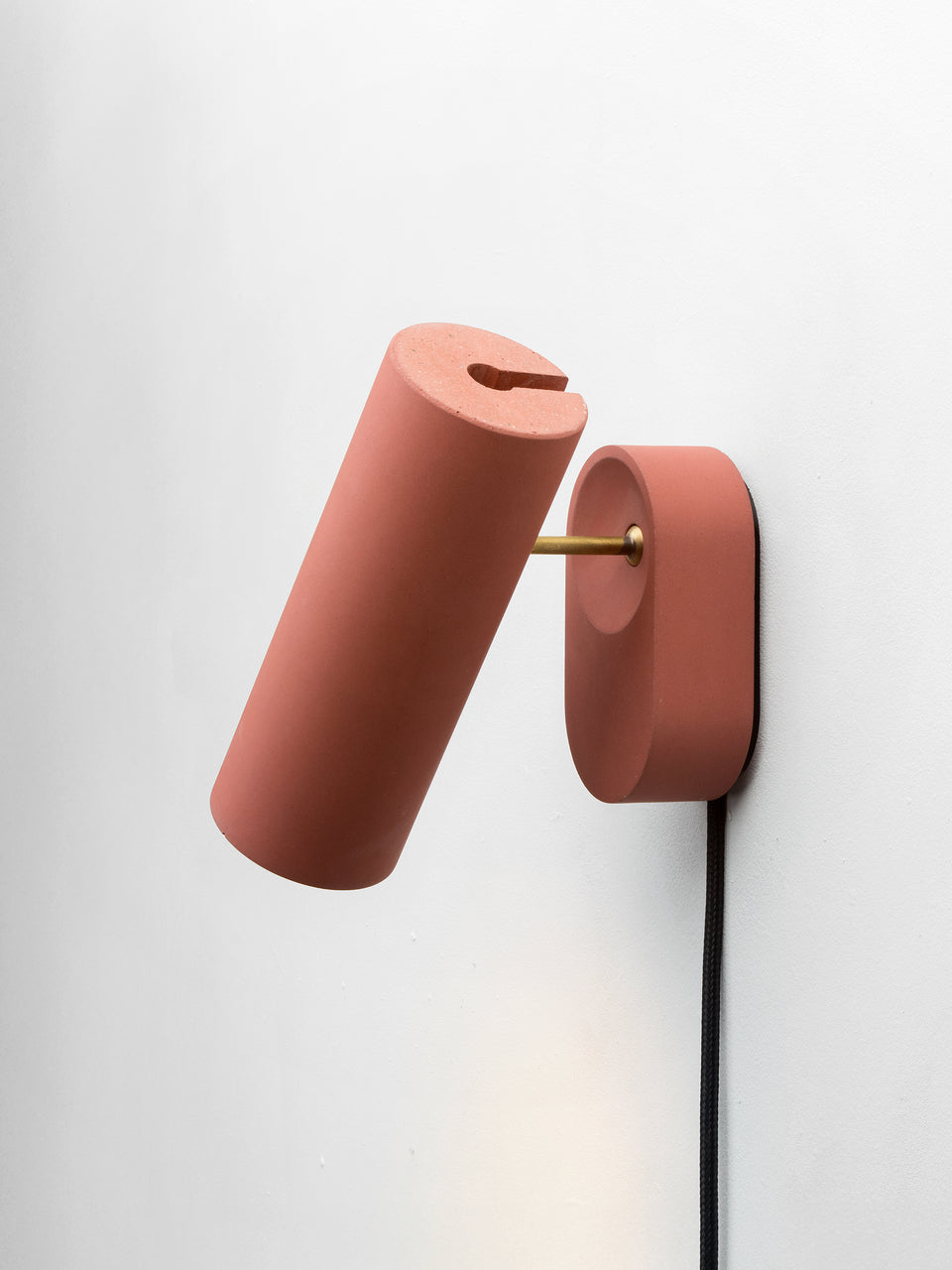 Argia adjustable spotlight with plug