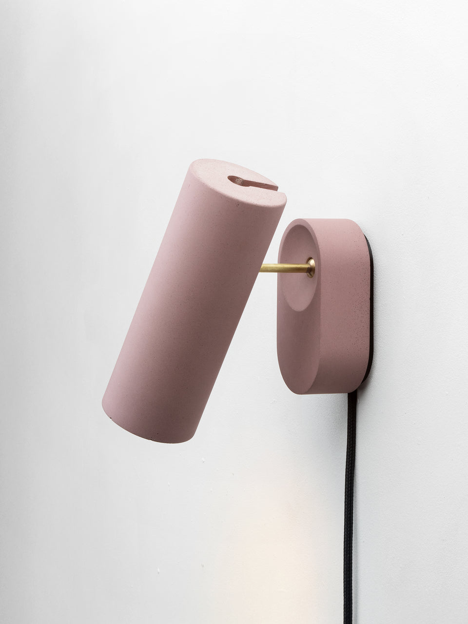 Argia adjustable spotlight with plug