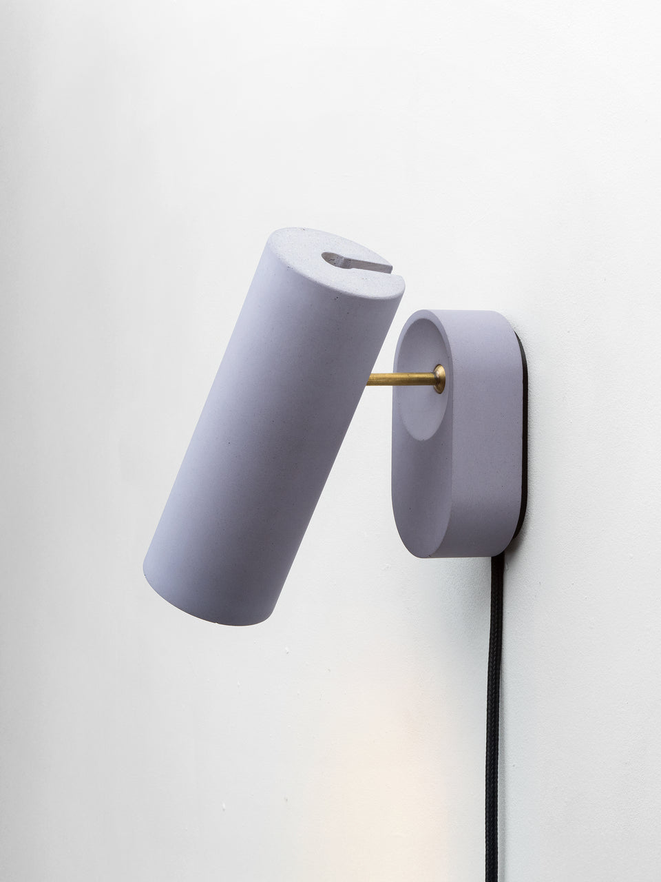 Argia adjustable spotlight with plug