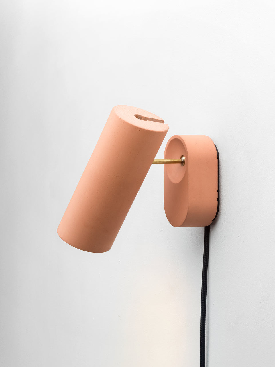 Argia adjustable spotlight with plug