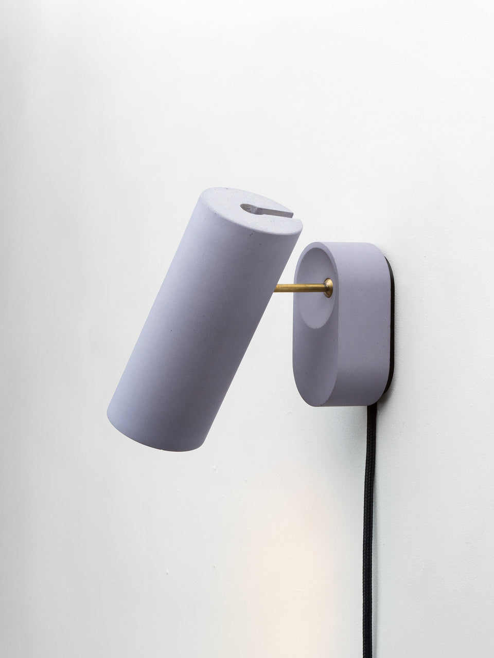 Argia adjustable spotlight with plug
