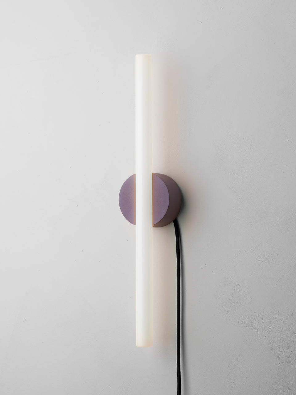 Otto wall lamp with plug